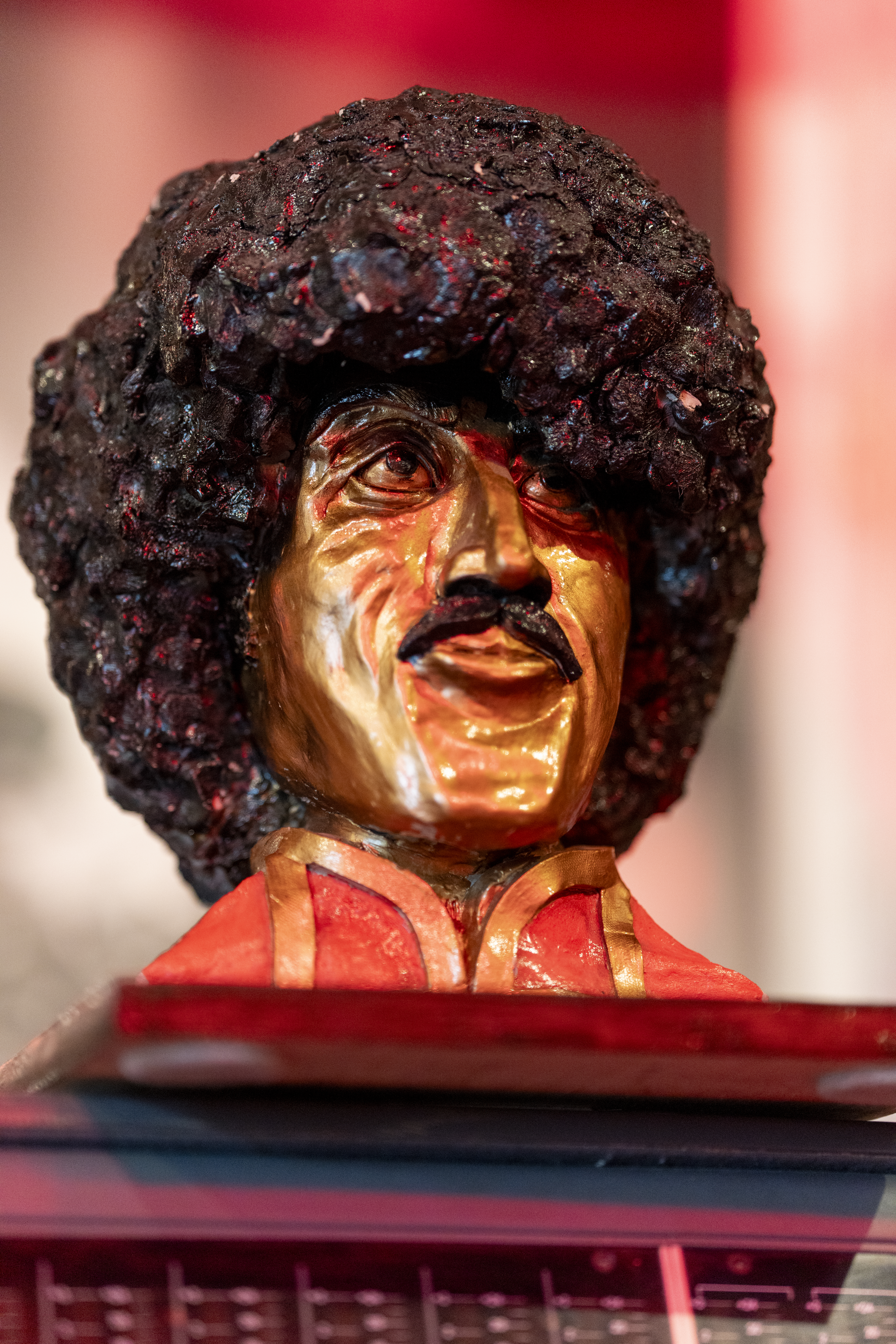 statue of Thin Lizzy's head
