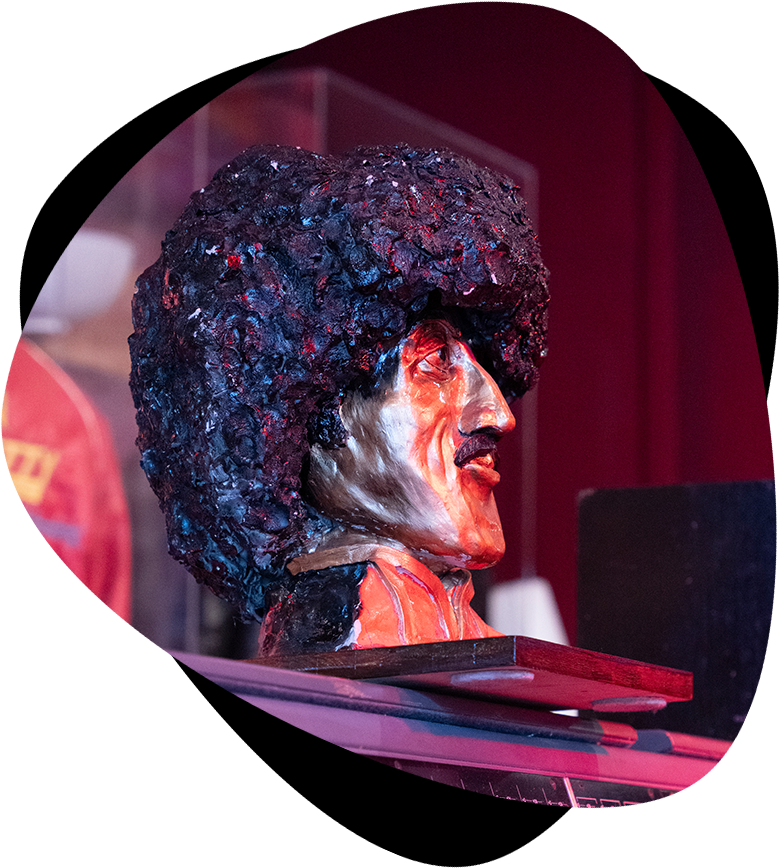 Thin Lizzy head
